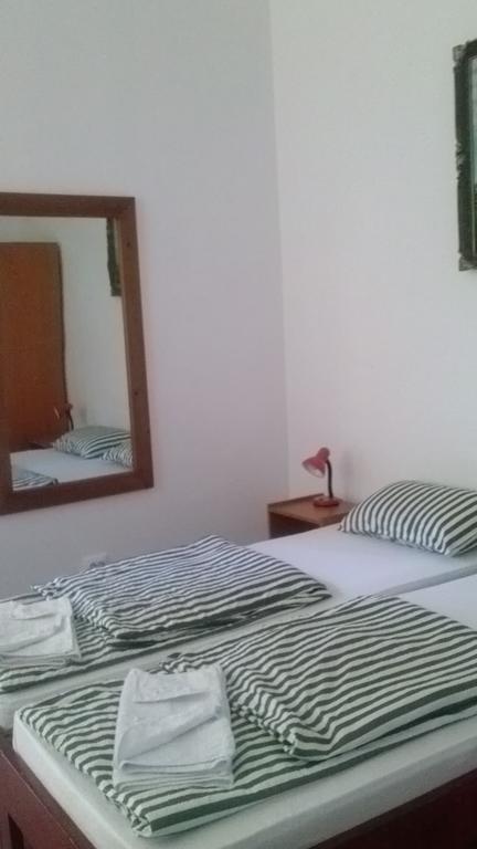 Guesthouse Daniel Oradea Exterior foto